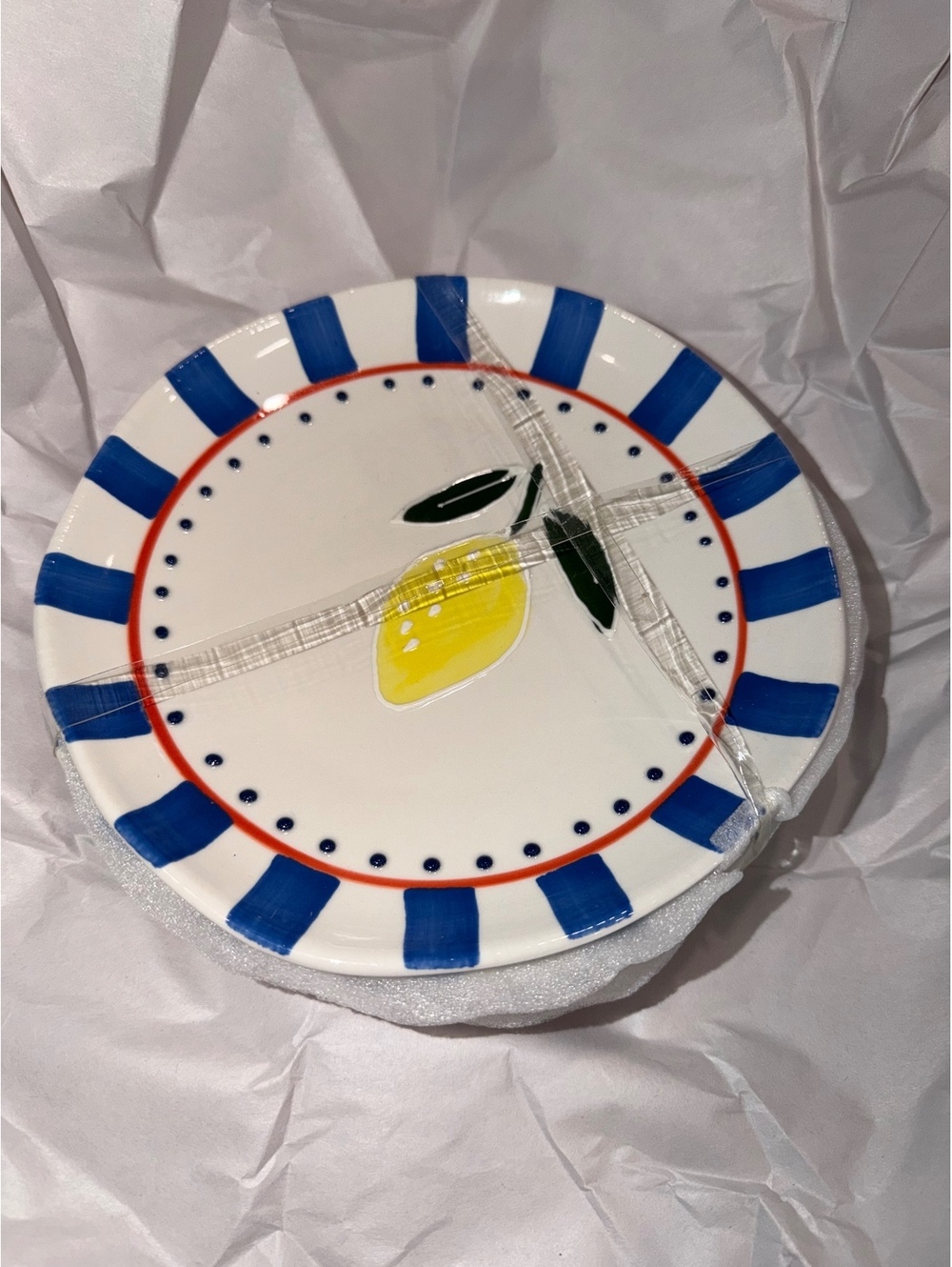 2 sets of 4 (8 total) Lemon striped plate set
